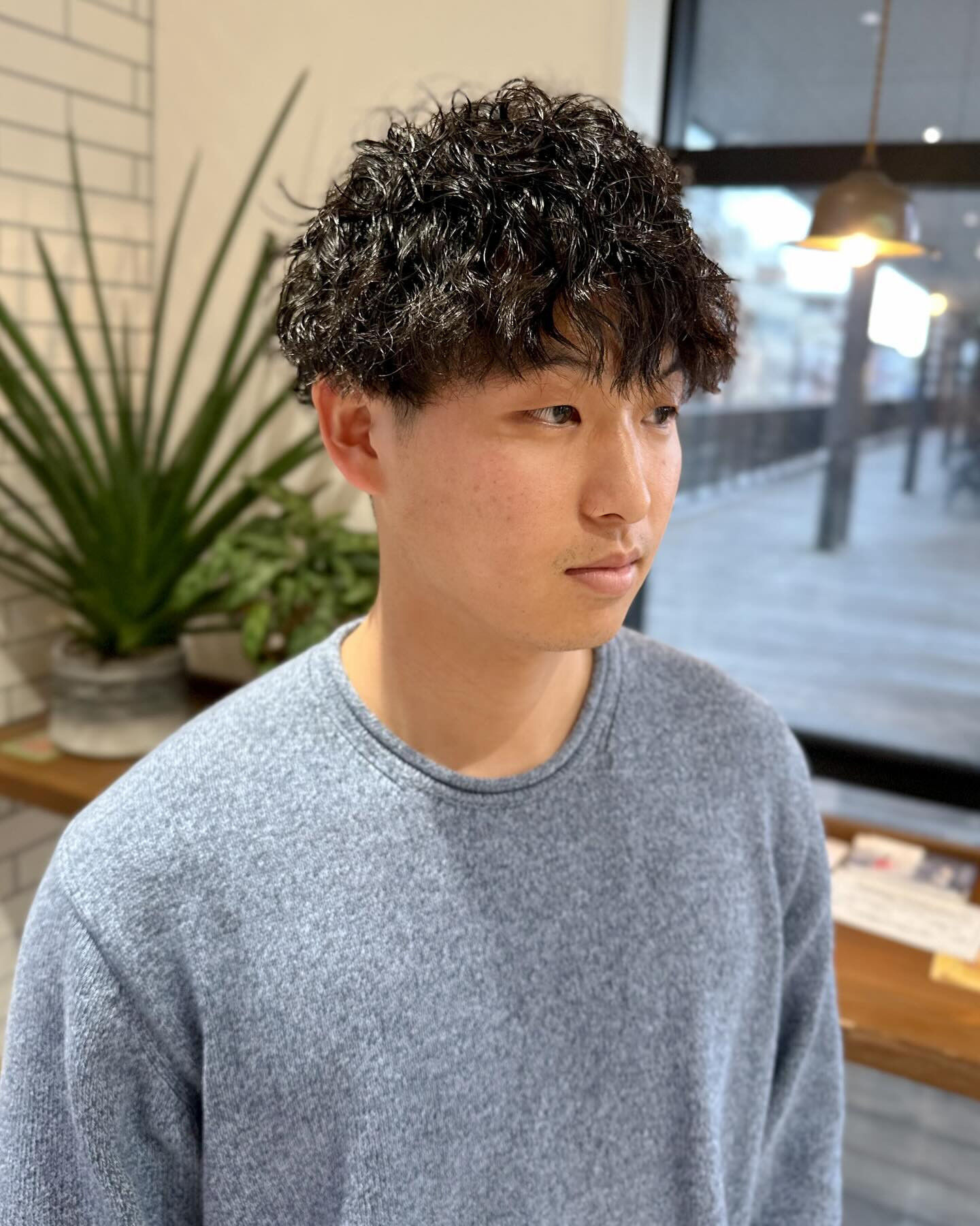 ツイスパ、誰にでも似合う試しやすいスタイルです✨