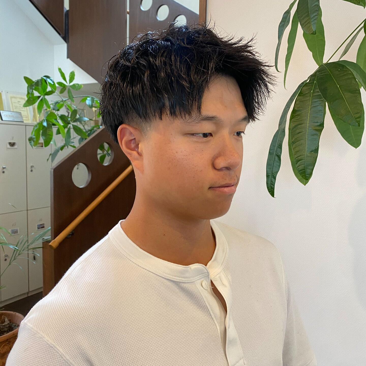 ・