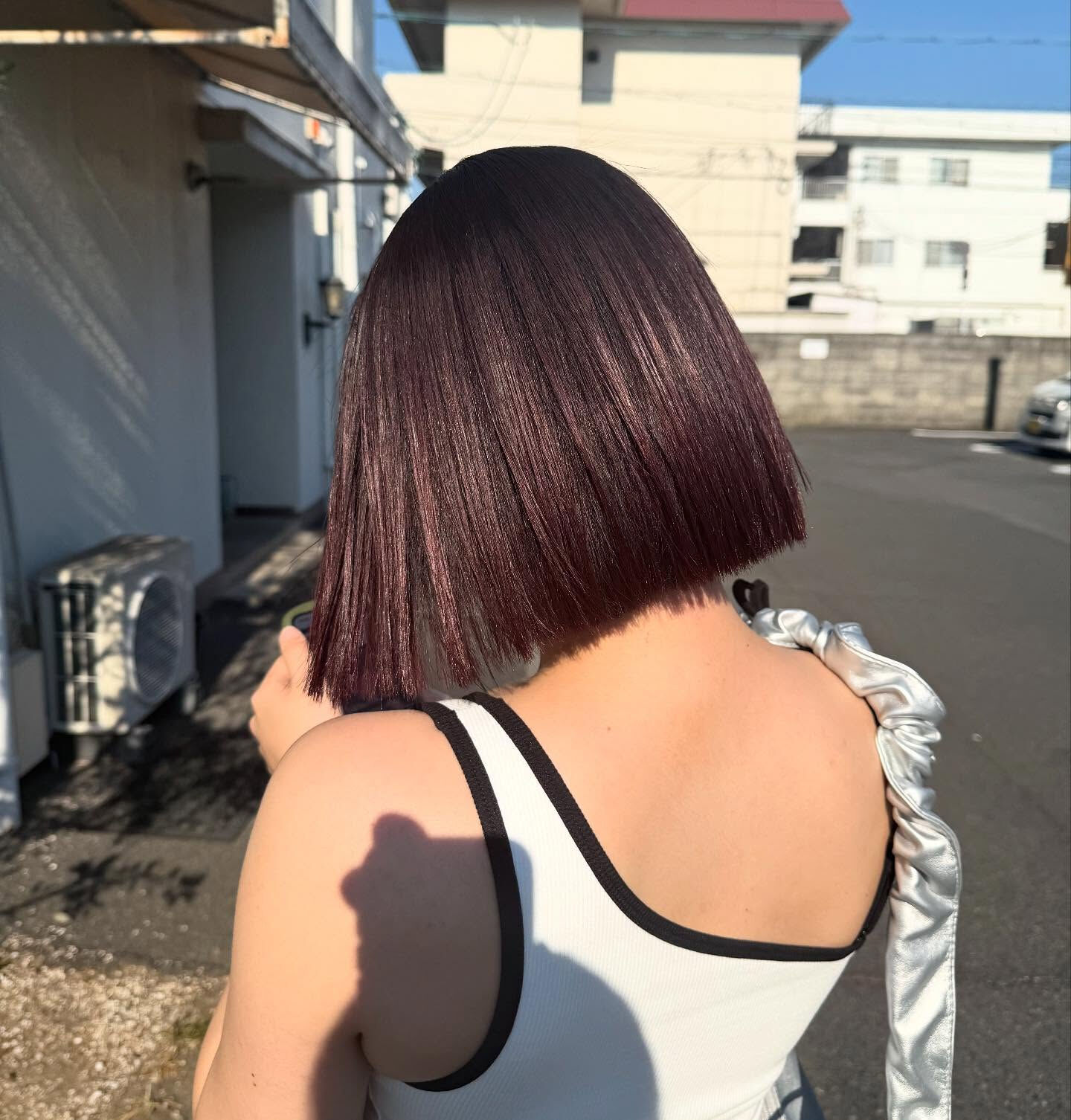 光に空かすと透明感が出る秋ボルドーカラーです🍂　