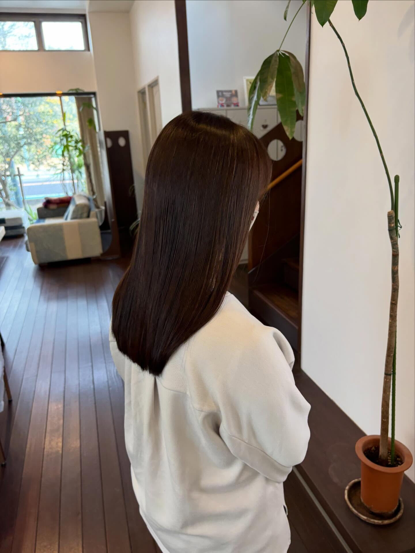 ⁡natural brown