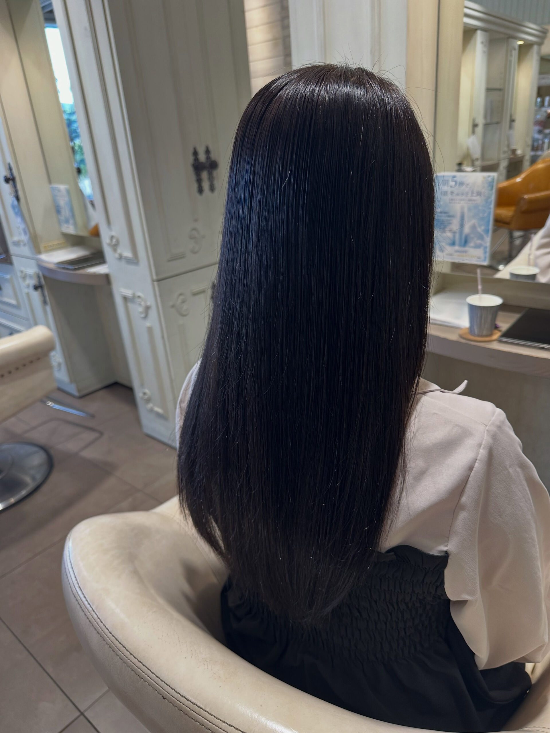赤みを抑えた透明感あるBrown Color🤎