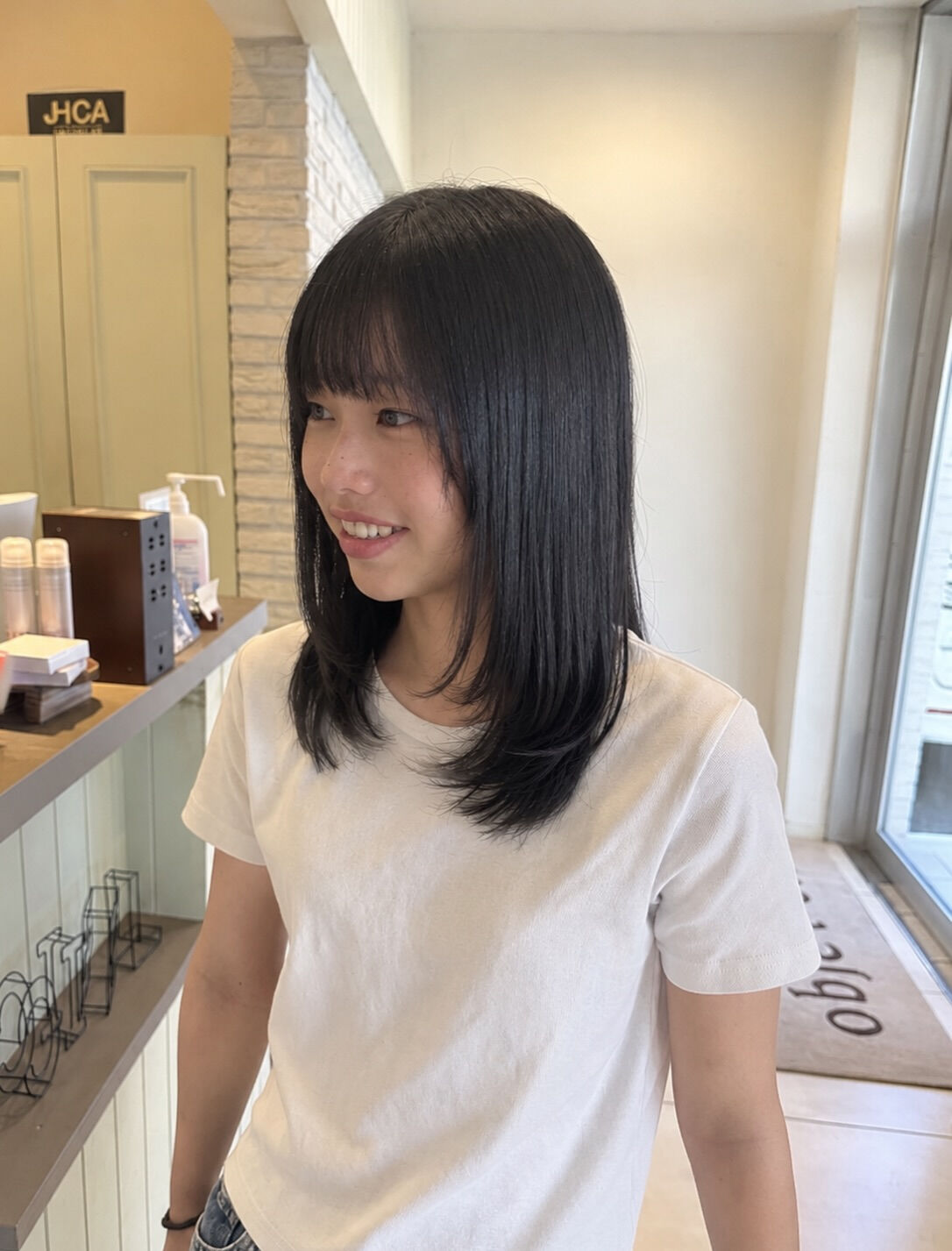 セミロング・ミディアムレイヤー